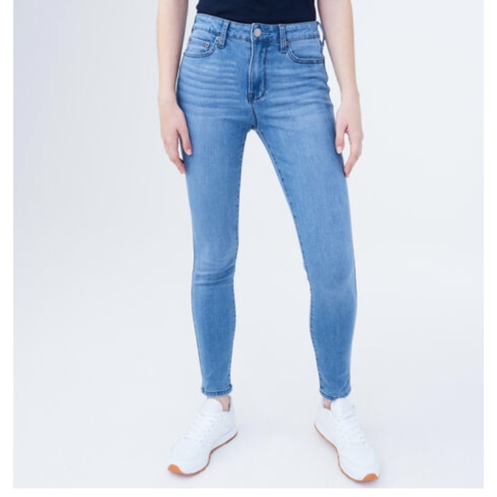 High-waisted jegging - light wash